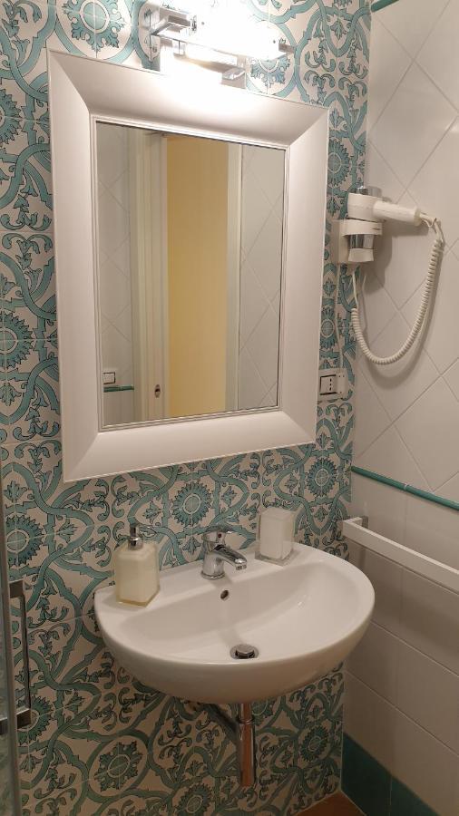 Dimora Del Campo Charming House Bed & Breakfast Salerno Oda fotoğraf