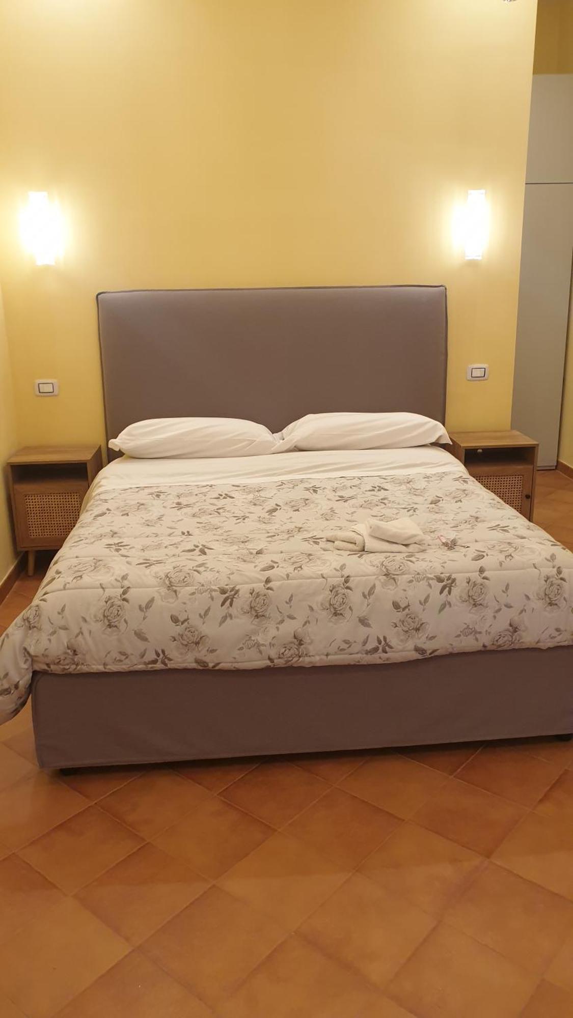 Dimora Del Campo Charming House Bed & Breakfast Salerno Oda fotoğraf