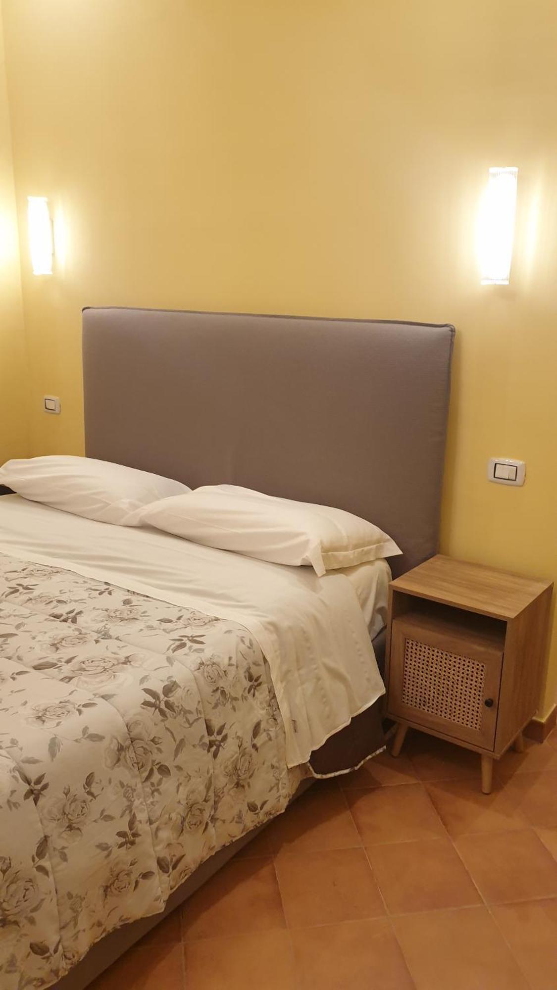 Dimora Del Campo Charming House Bed & Breakfast Salerno Oda fotoğraf